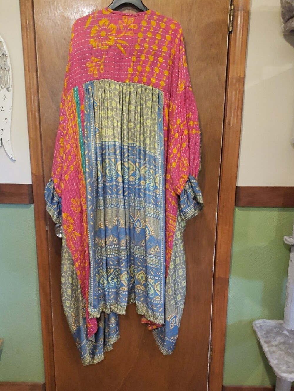 Cotton & Silk Boho Mixed-Print Robe/Duster With Balloon Sleeves. STUNNER! - Picture 9 of 9